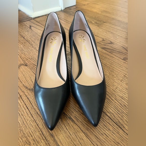 Nine West Black Soho Pump - 7 - Picture 6 of 7